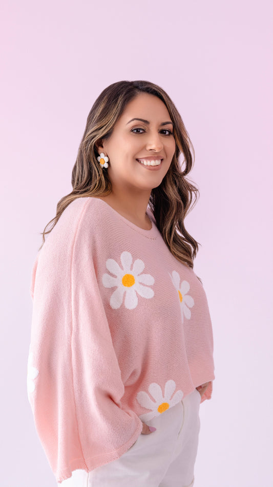 The Karina Daisy Stud