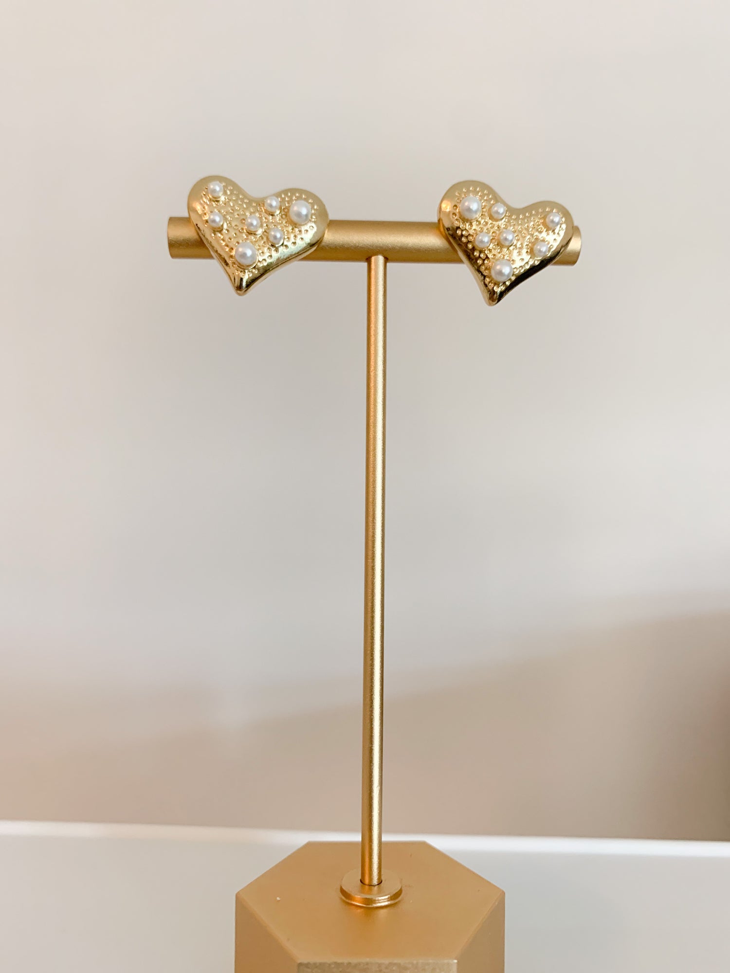 Gold filled heart shaped pearl stud earrings