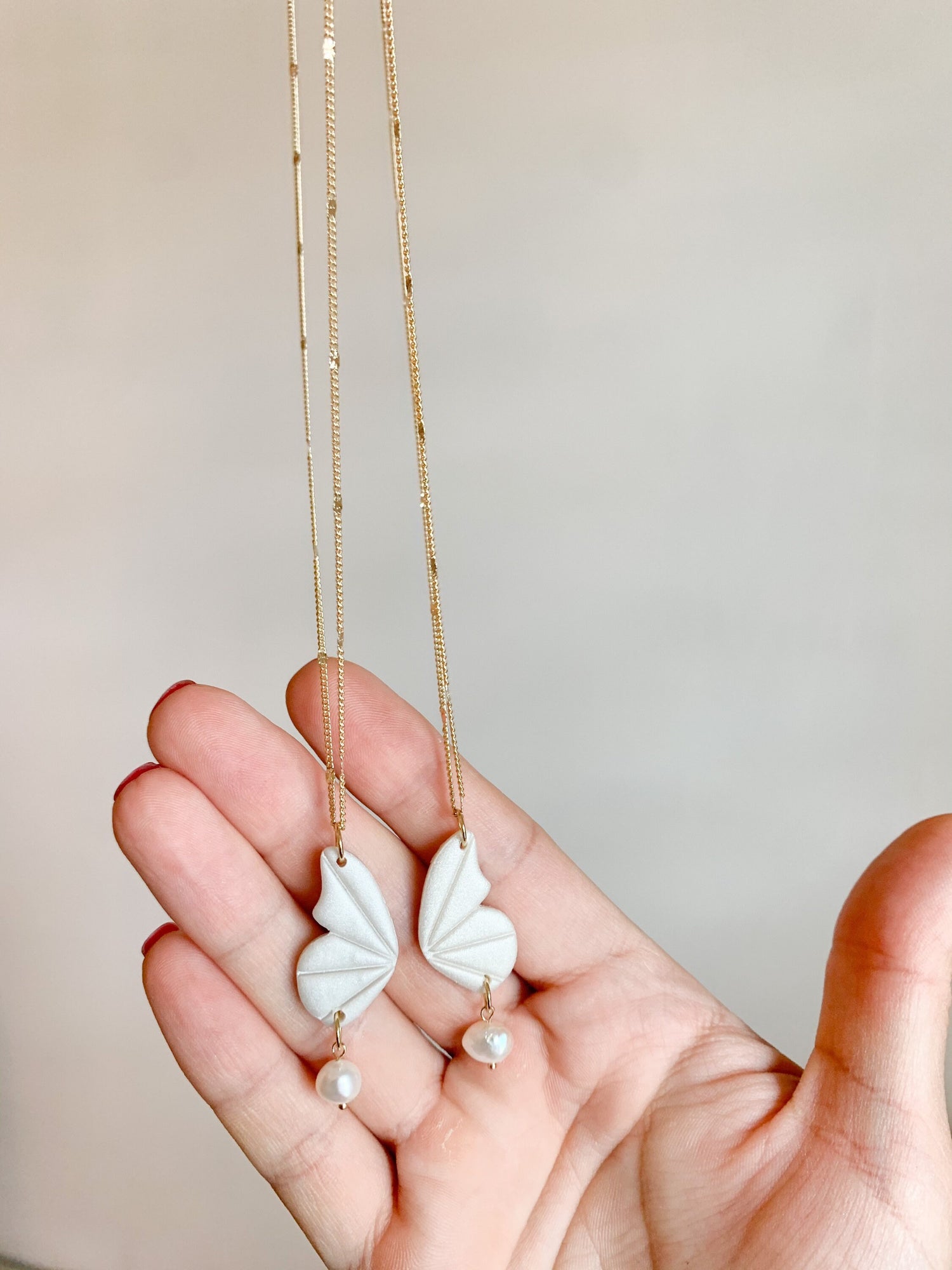 Elegant 18k Gold Plated Necklace Adorned with Unique Polymer Clay Pendant