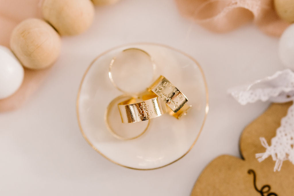 A close up of the adjustable rings